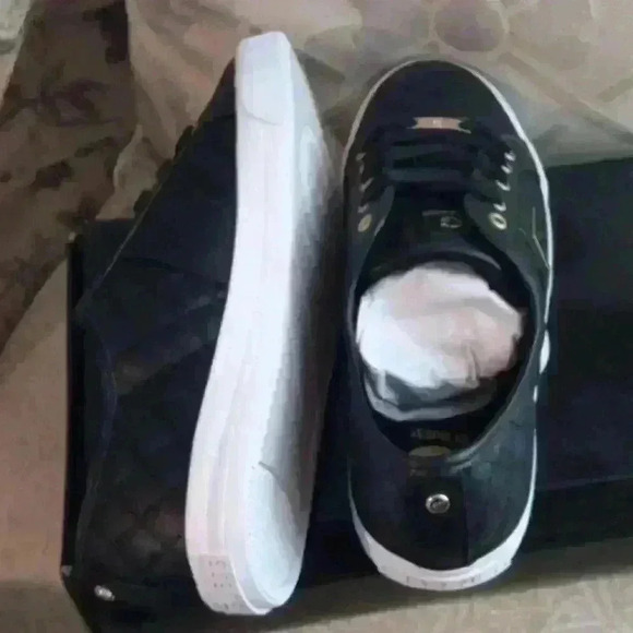 GUESS Women's Sneakers​ - Picture 10 of 15